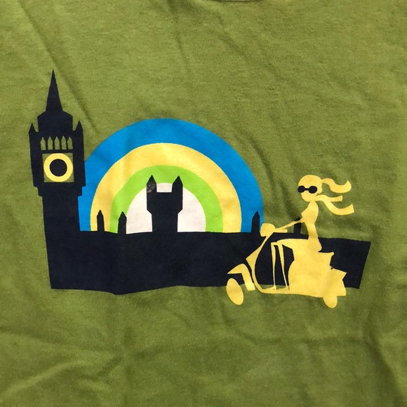 Kids green London shirt! - Picture 2 of 2